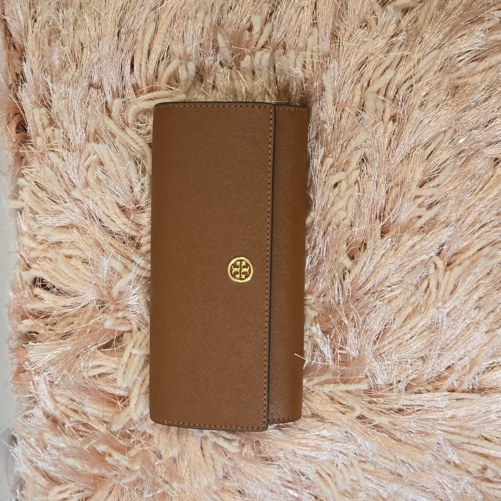 Authentic Tory Burch clutch